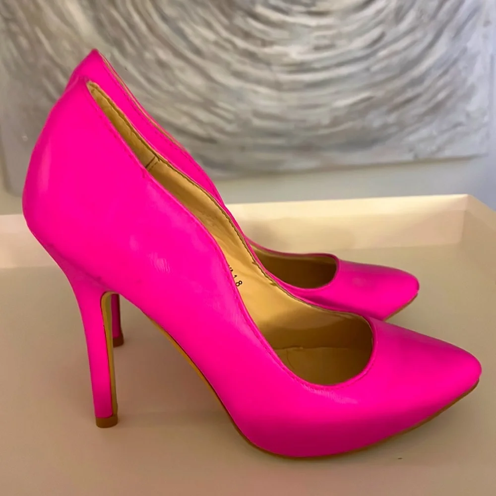 Neon Hot Machi pink heels! ππ size 8ππ Barbie Core! - Picture 4 of 13